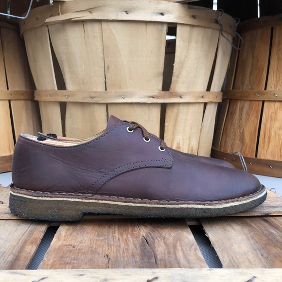 clarks desert crosby